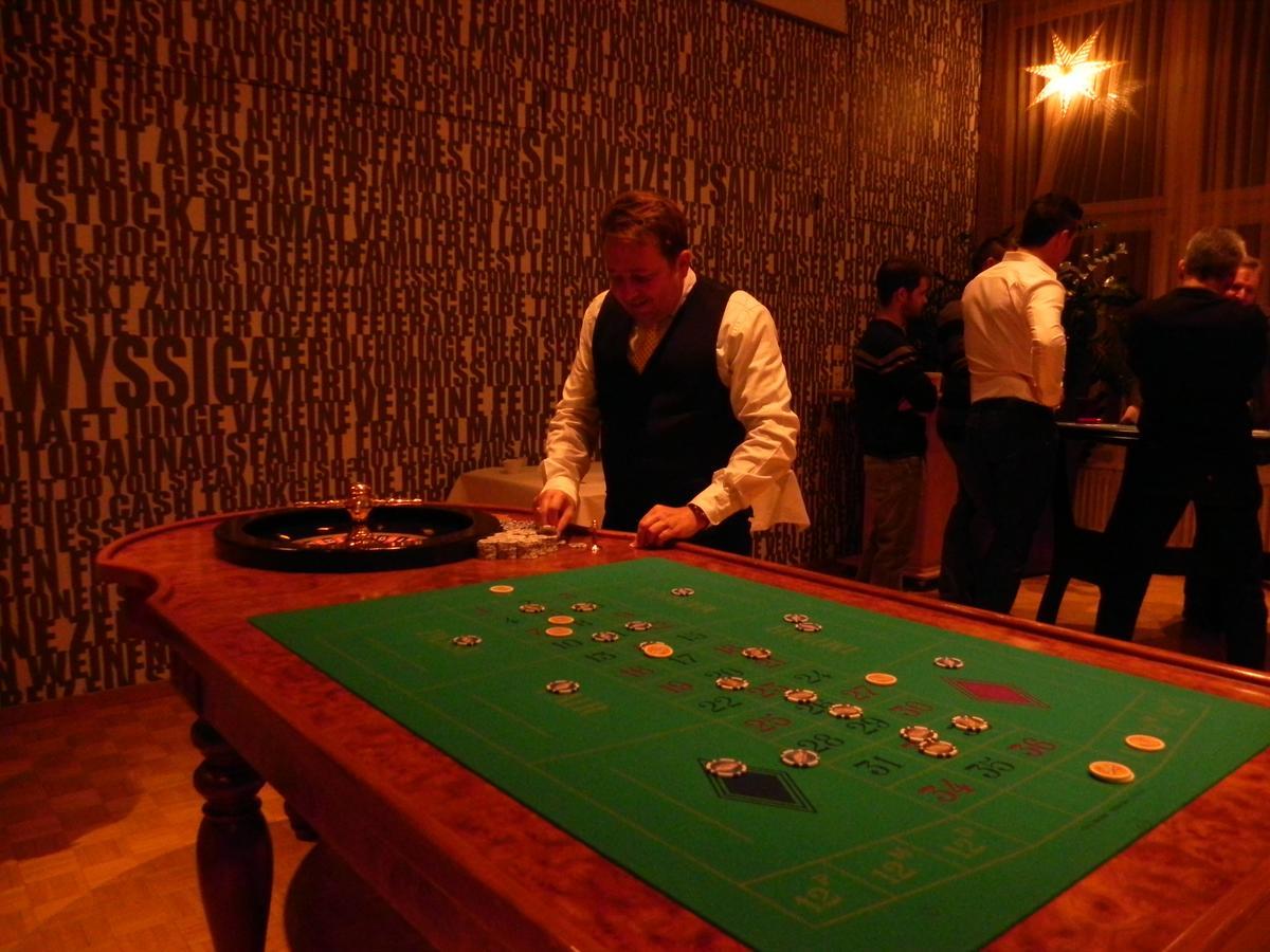 Zys Hotel Веттинген Экстерьер фото